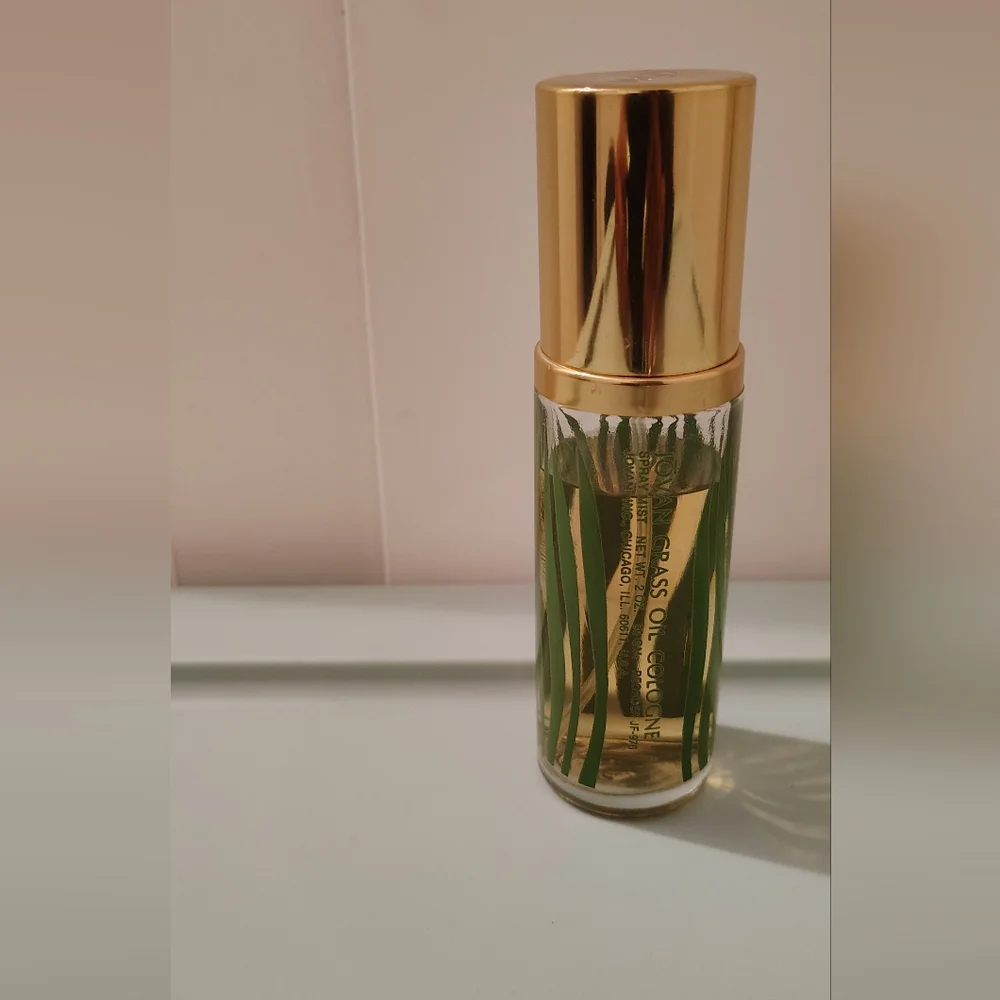 RARE Vintage JOVAN GRASS OIL Cologne Spray  Mist Net Wt. 2oz - Picture 2 of 4